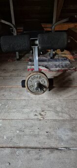 Predám fitness lavicku s 55kg závažím a jednoručky - 5