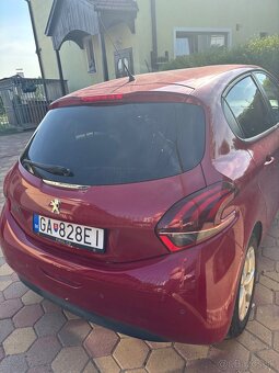 Predám peugeot 208 1,2 pure tech - 5