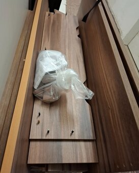 Posteľ 140 × 200 cm s roštom (úložný box) - 5