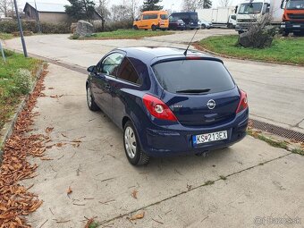 Opel Corsa 1.4 benzín 2011 - 5