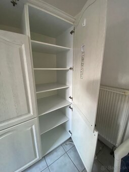 Moderná kuchynská linka so spotrebičmi - 5
