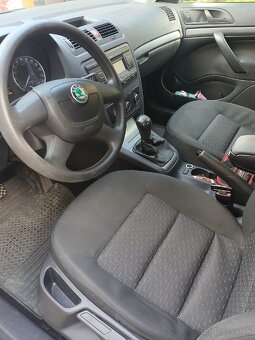 Škoda Octavia 2, 1.6 MPI - benzín + plyn - 5