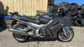 Yamaha FJR 1300 - 5