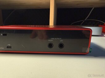 Focusrite Scarlett 2i2 3rd Generation USB zvuková karta - 5