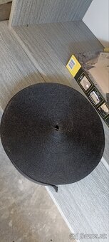 Galantéria - remienky s plastovými sponami - 5