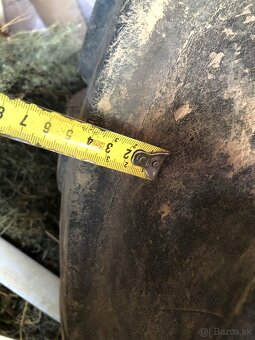 Predám traktorové pneumatiky 16,9/14-30 - 5