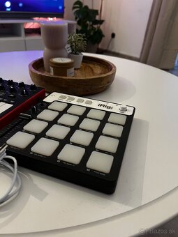Akai MPk mini 2GEN IK Multimedia iRig Pads - 5