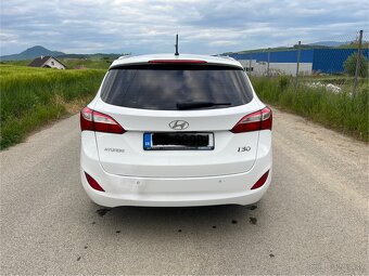 Hyundai i30 1.6crdi 81kw diesel - 5