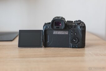 Canon R6 s príslušenstvom - 5
