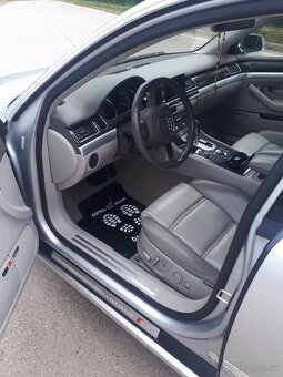 AUDI S8 - 5