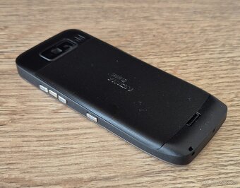 Nokia e52 - cierna - ako nova - 5