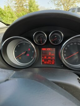 Opel INSIGNIA SPORTS TOURER SW - 5