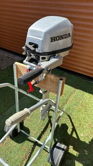 Predam zavesny lodny motor Honda 5 HP v dobrom stave štartuj - 5