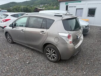 Predám Toyotu verso - 5