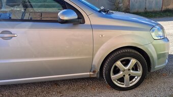 Chevrolet Aveo - 5