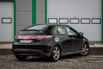 Honda Civic 8g 1.4 61kw MT/6 2006 - 5