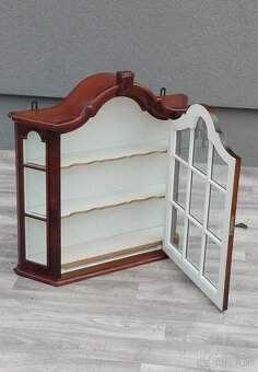 Vitrína nástenná – 73 x 68 x 19 cm. - 5