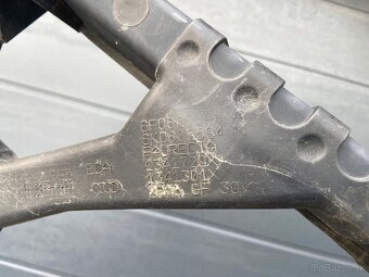 Audi A4 B8 A5 8T - 5