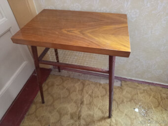 Stolík pre TV alebo rádio - 5