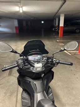 Aprilia SR GT 125 skúter - 5