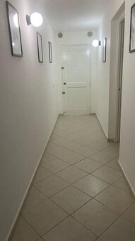 Exkluzívny 2-izbový apartmán s vlastnou záhradkou len 5 minú - 5