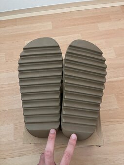 Yeezy slide - earth brown - 5