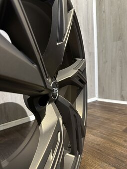Audi - orig. ALU disky 5x112 R22 - 5