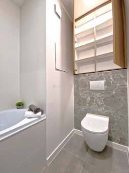 3i Fibichova, pri Auparku, 65m2 + 2x loggia, po novej rekonš - 5
