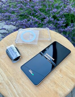 SAMSUNG GALAXY Z FLIP3 5G - 256GB - CREAM (Krémová) - 5