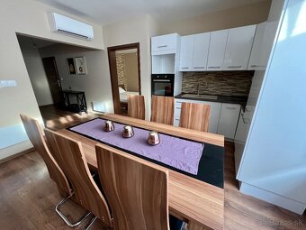 Veľký 2 izbový byt s garážou na prenájom - 5