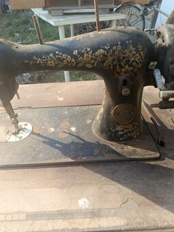 Šijací stroj Royal - 5