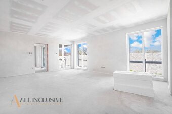 ALL INCLUSIVE | NA PREDAJ 4-IZBOVÝ ROD. DOM-DVOJDOM, BLATNÁ - 5
