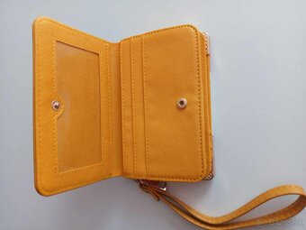 NOVÁ DÁMSKA PEŇAŽENKA "PRADA MILANO" s pútkom na ruku...9€ - 5
