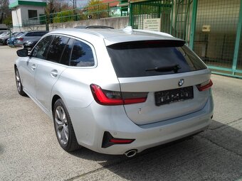 BMW Rad 3 Touring 320d xDrive 140kW 8st.automat ťažné,koža,k - 5
