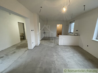 Trojizbový rodinný dom v kľudnej časti mesta Šurany - 5