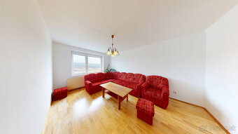 Na predaj veľký (75m2) 2- izbový byt prerobený na 3-izbový - 5