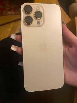 Iphone 16 PRO MAX - 5