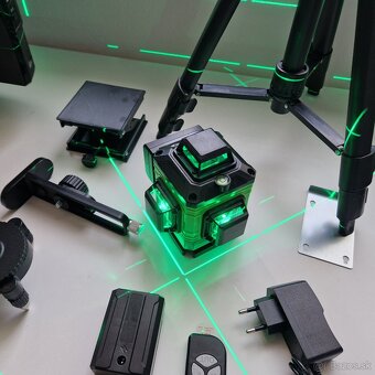 LASER NIVELÁK PLUS STATÍV - 5