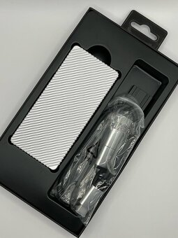 ORICO M214 40Gbps M.2 NVMe Aluminum Striped SSD Enclosure - 5