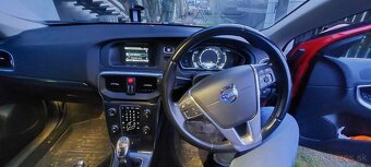 Predam Volvo V40 D2 s pravostrannym riadenim - 5