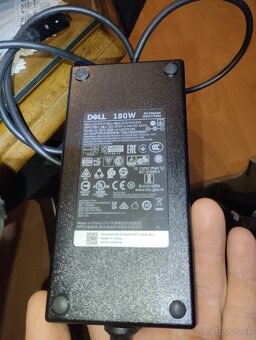 Predam dockovaciu stanicu zn DELL K17A - 5