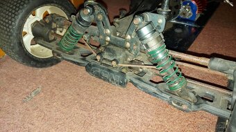Predám RC buggy CEN Matrix TRArena - 5