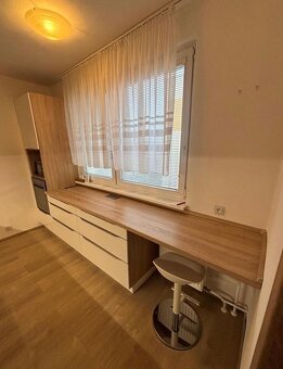 Na prenájom - 3,5 izbový byt, ul. Čiernovodská, Bratislava I - 5