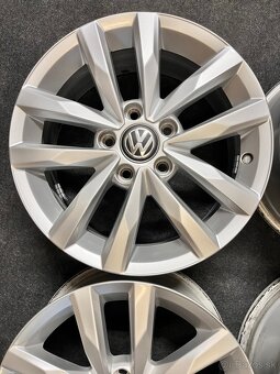 5x112 R16 originál alu VW Touran - ET 48 - TOP STAV - 5
