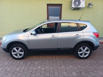 Nissan Qashqai 1,6 benzín 4x2 112 000 km Pôvodný lak - 5
