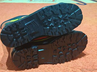 Pilcicke čižmy Novesta, v obchode 90 eur veľkosť 42 - 5