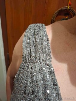 flirtované šaty Grafit - 5