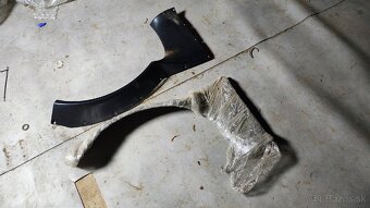 Rx8  bodykit  rocket bunny opravne plechy prahy - 5