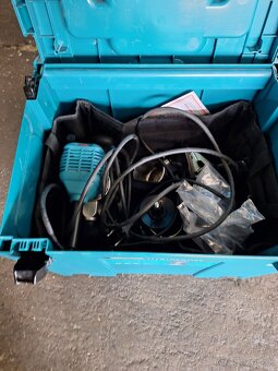 Multifunkčná freza Makita RT0700CX2J - 5