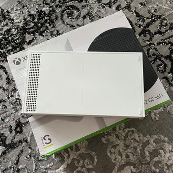 Xbox Series S - 512 GB SSD + príslušenstvo - 5